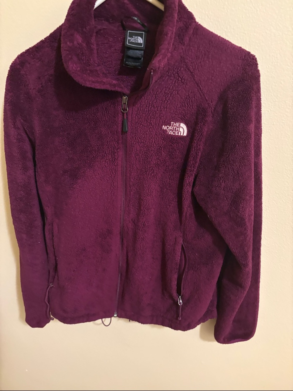 The North Face Women's Deep Burgundy Teddy Fleece Jacket Ossito